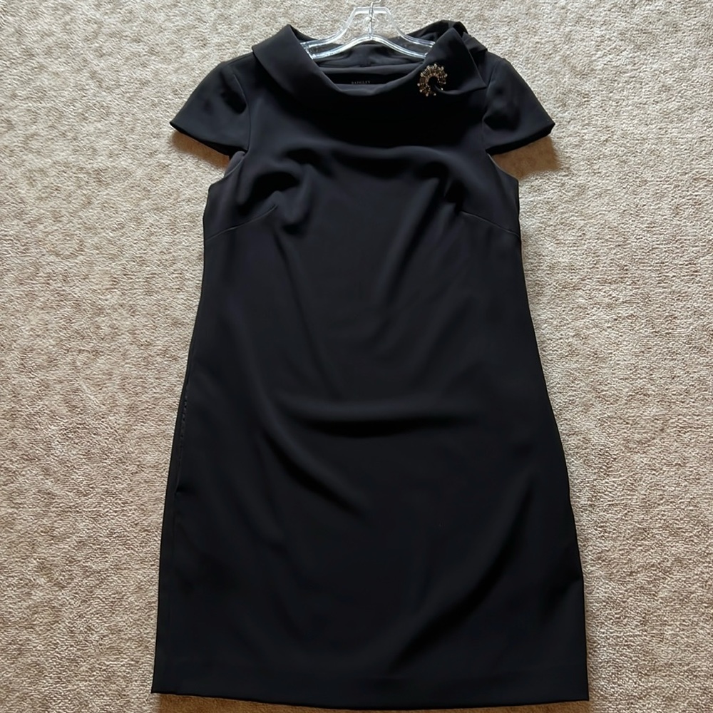 Badgley Mischka 6 black dress with jeweled neck